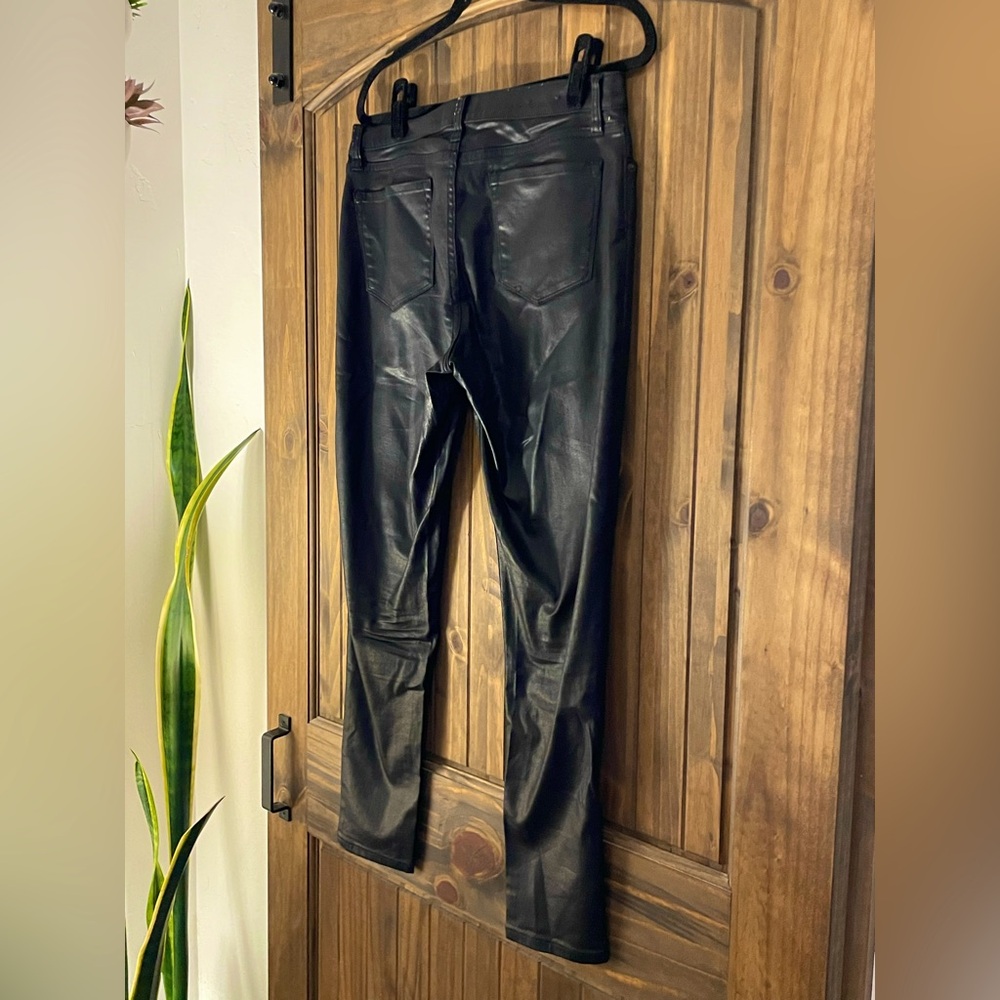 Fun shiny black denim skinny jeans